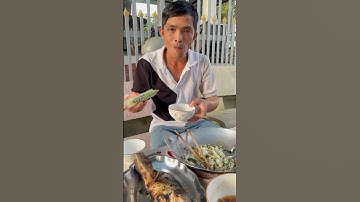 Cá lóc nướng cuốn bánh tráng rất là ngon #anuong