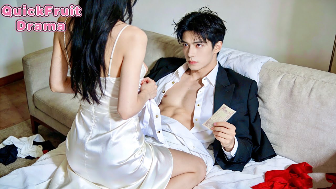 💖【FULL】她用初夜償還救命恩情後轉身離開，誰料他竟是權勢滔天的霸總！五年後撞見三個縮小版自己，瞬間認出親骨肉，當場瘋狂追妻..#短剧 #全集 #翟一莹