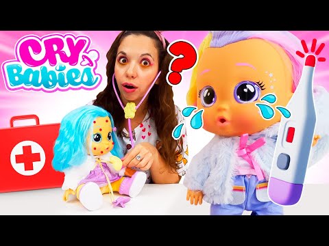 Видео: Игры в доктора - Куклы Край Бебис в больничке! Чем они заболели? - Видео про игрушки для детей