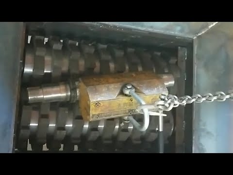 Extreme Hardest Metal Hydraulic Jack Got Crushed By Heavy Powerful Shredder Machine In Action