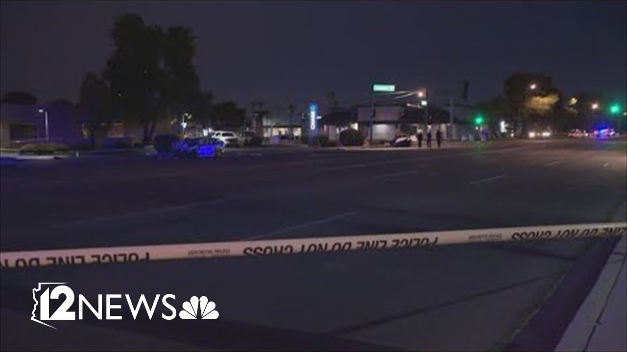 3 dead, 6 injured after car crash in West Phoenix