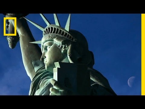 Video: Kodėl Laisvės statula yra Eliso saloje?