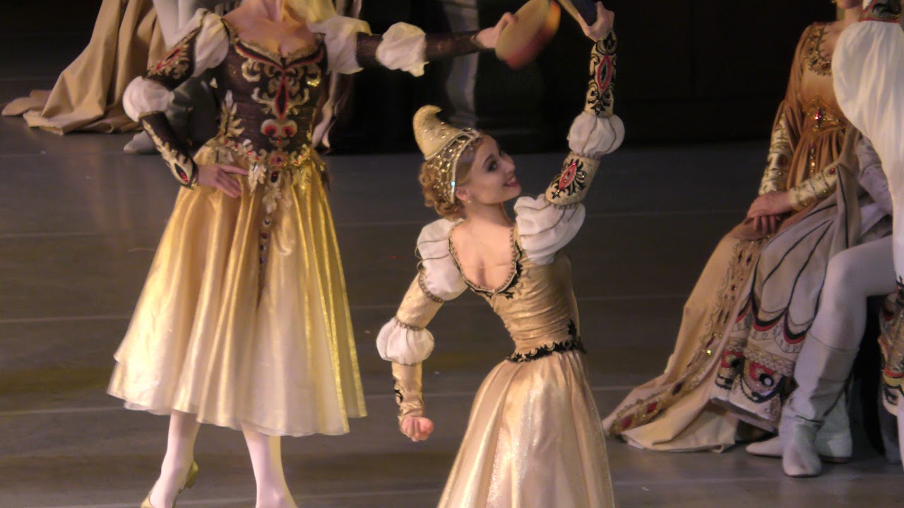 Лебединое озеро неаполитанский танец. Неаполитанский танец из балета Лебединое озеро. Неаполитанский танец в балете Лебединое озеро. Неаполитанский танец Чайковский.