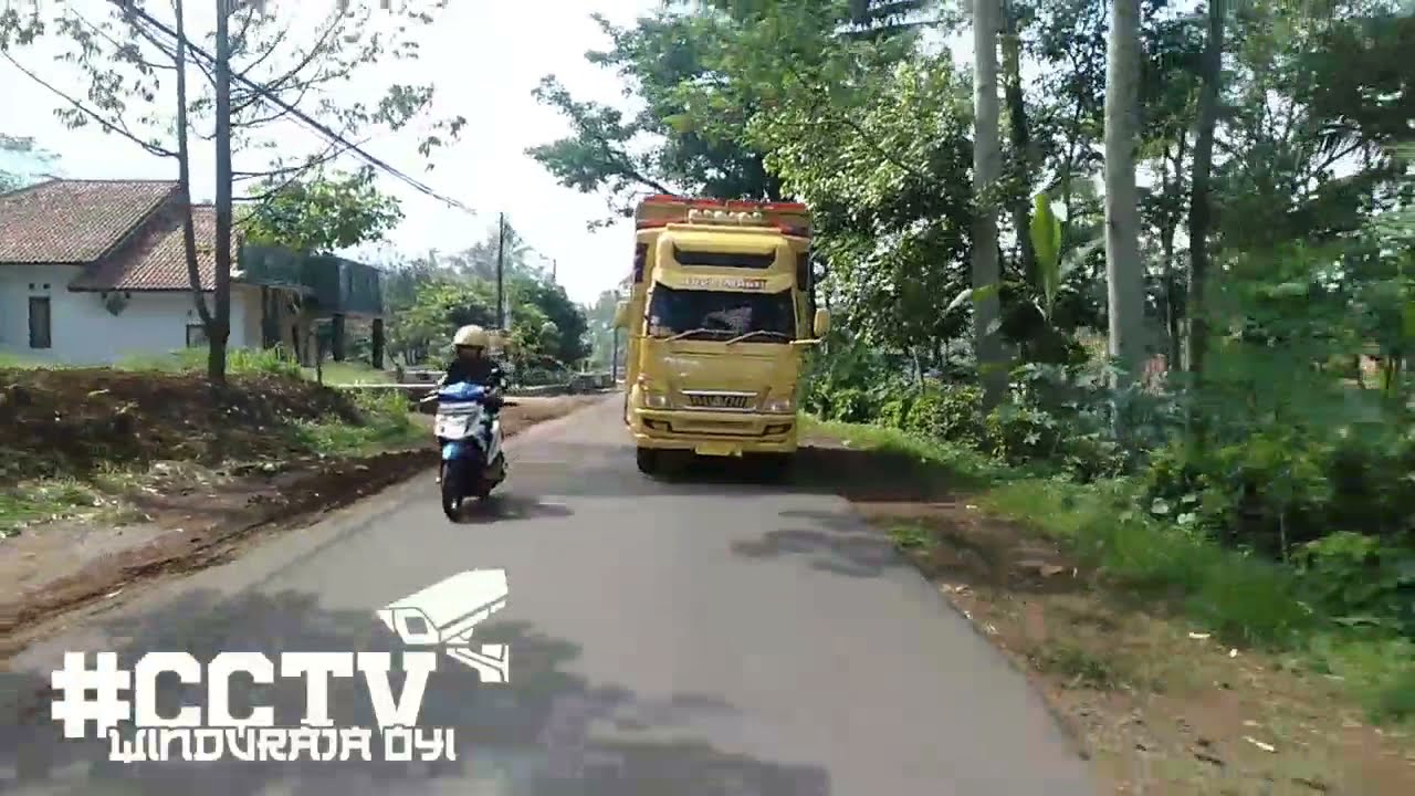  truk  ayam oleng  kalem YouTube