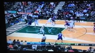 New York Knicks Triangle Halfcourt Offense vs. Milwaukee Bucks 11-18-2014