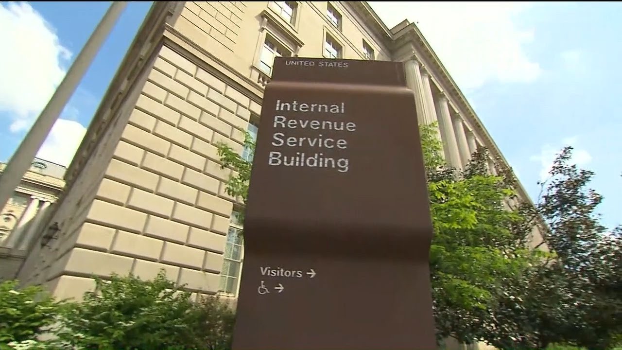 IRS urges special refund recipients to delay filing taxes