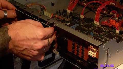 Cambio la backlight spompata! Korg Wavestation A/D