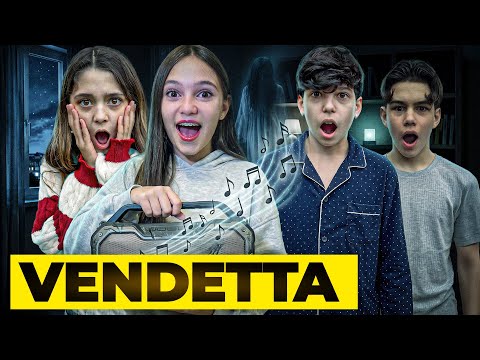 Video VENDETTA: ROMPIAMO I TIMPANI AI RAGAZZI DELLO SNACK CLUB ALLE 3 DI NOTTE CON LA MUSICA ALTISSIMA