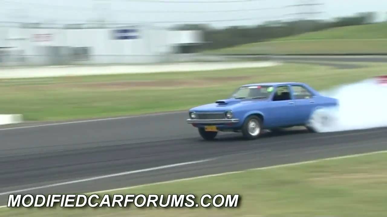 LH Torana MCFAST powerskid at Sydney Powercruise 2010