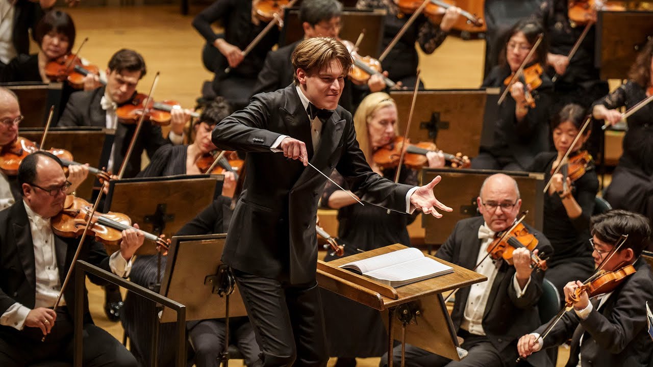 Mäkelä Conducts Shostakovich's Symphony No. 10