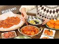 요리 먹방 :) 새해에는 사골육수 푹 우려낸 떡만두국에 불닭떡볶이, 오징어김치전, 옛날소시지~.