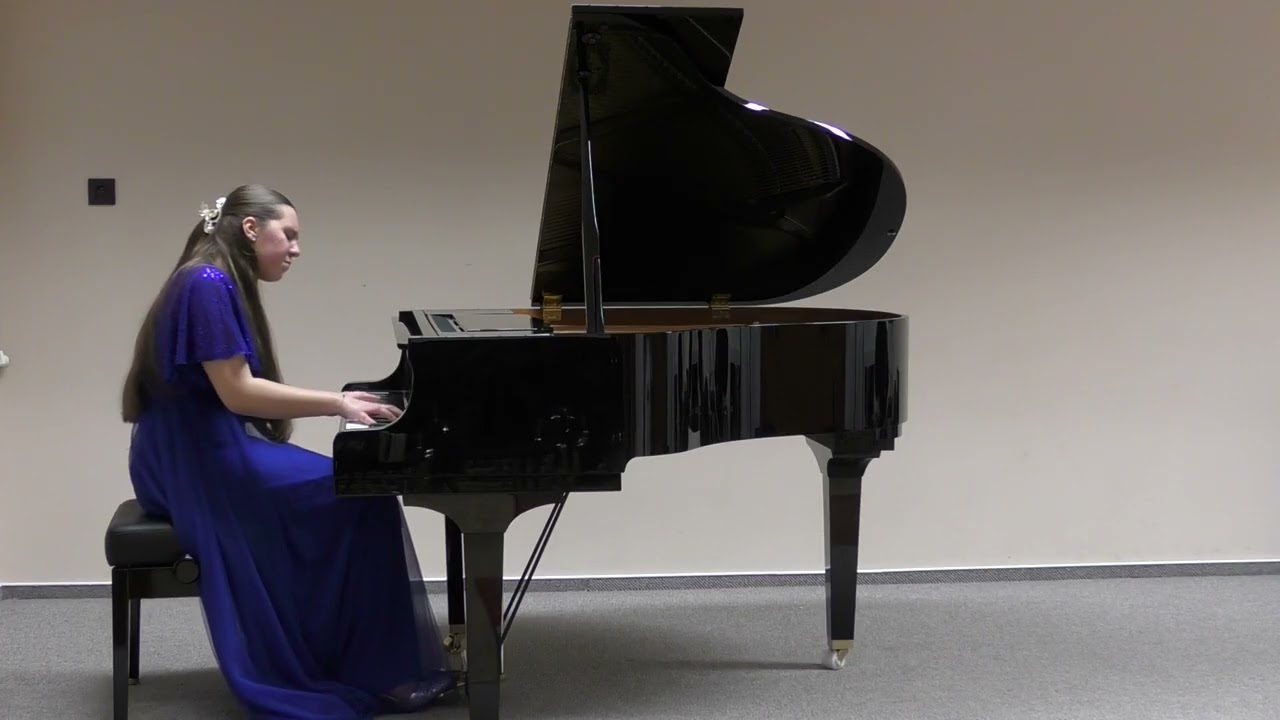 Viktória Kuprijanov (14)- L.van Beethoven- Sonata No.5 in c-mol (I. Allegro molto e con brio)