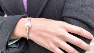 Vidéo: Bracelet ouvrant en or gris 18 Cts avec 1,50 Cts de diamants G-VS.