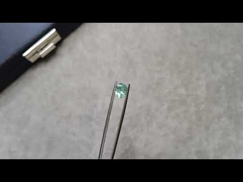 Paraiba tourmaline in oval cut 1.51 ct, Mozambique Video  № 2