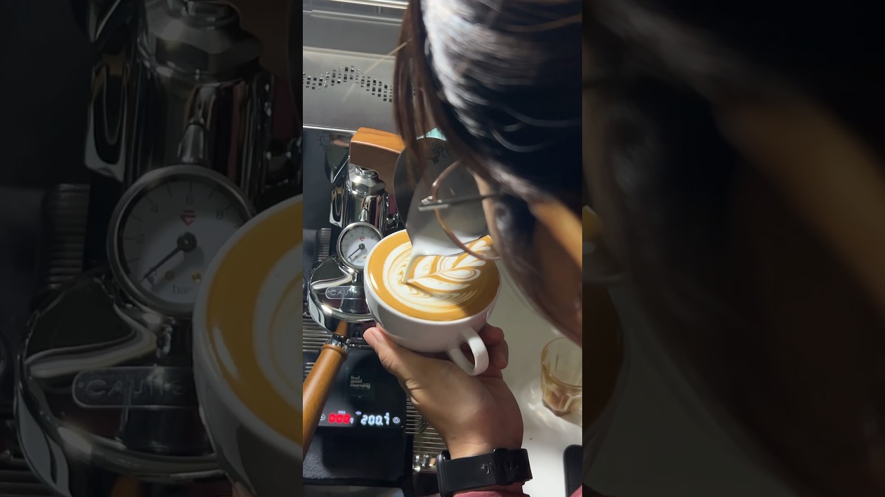 Wing tulip with Lelit Bianca V3 