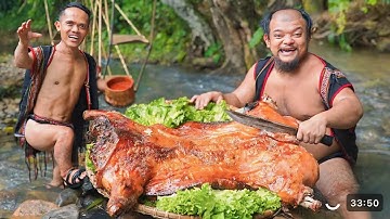 Whole Pig Roasting | Build a Whole Pig Roasting Oven | Dwarf Food Pig Roasting Recipe 😋