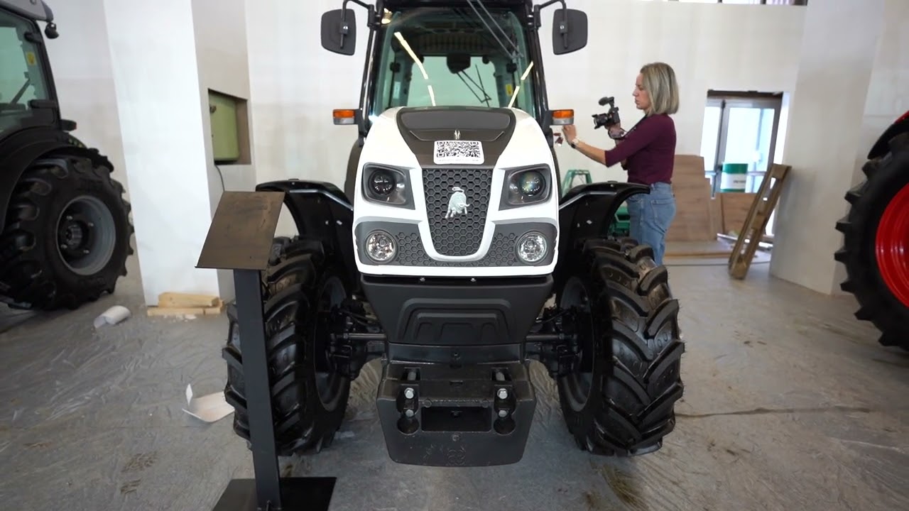 Lamborghini Spire F80 Target tractor 2023