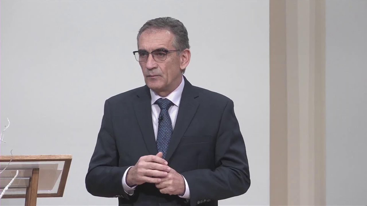 Valentin Dănăiață - Numele nu schimbă caracterul!