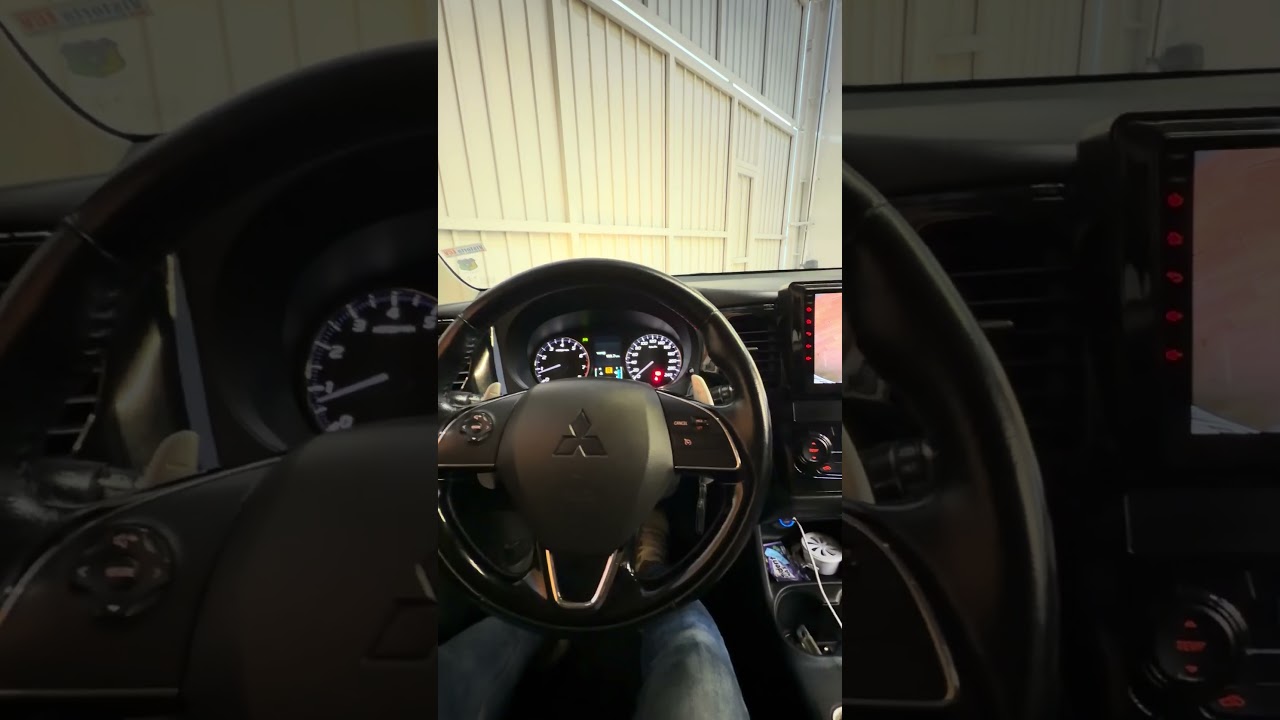 Mitsubishi Outlander 2015 - Substituição Centtal 7” por Multimídia 9” CarPlay e Android Auto sem fio
