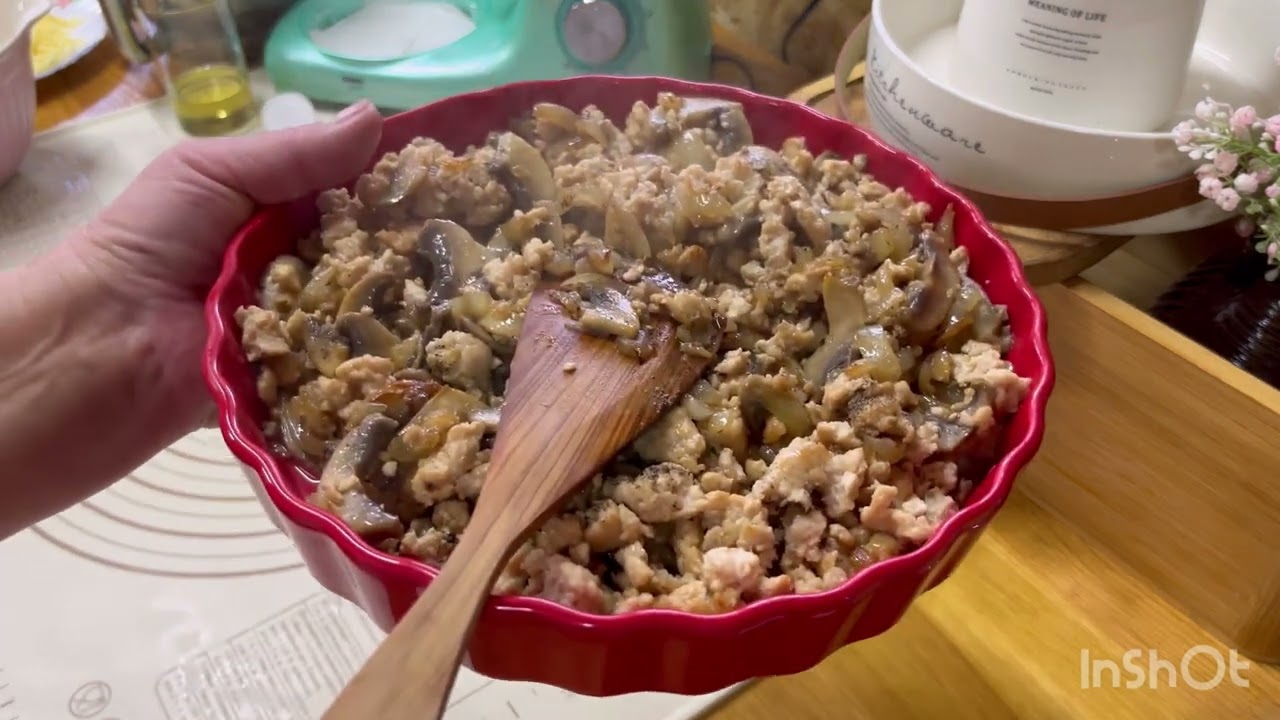 Пироги - рулеты с мясом , и с курицей, грибами и сыром ! Тесто простое и очень вкусное ! 👍❤️