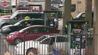 Brave new world: Oregonians pump their own gas