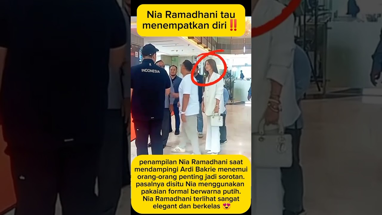 penampilan elegan nia ramadhani saat temani suami