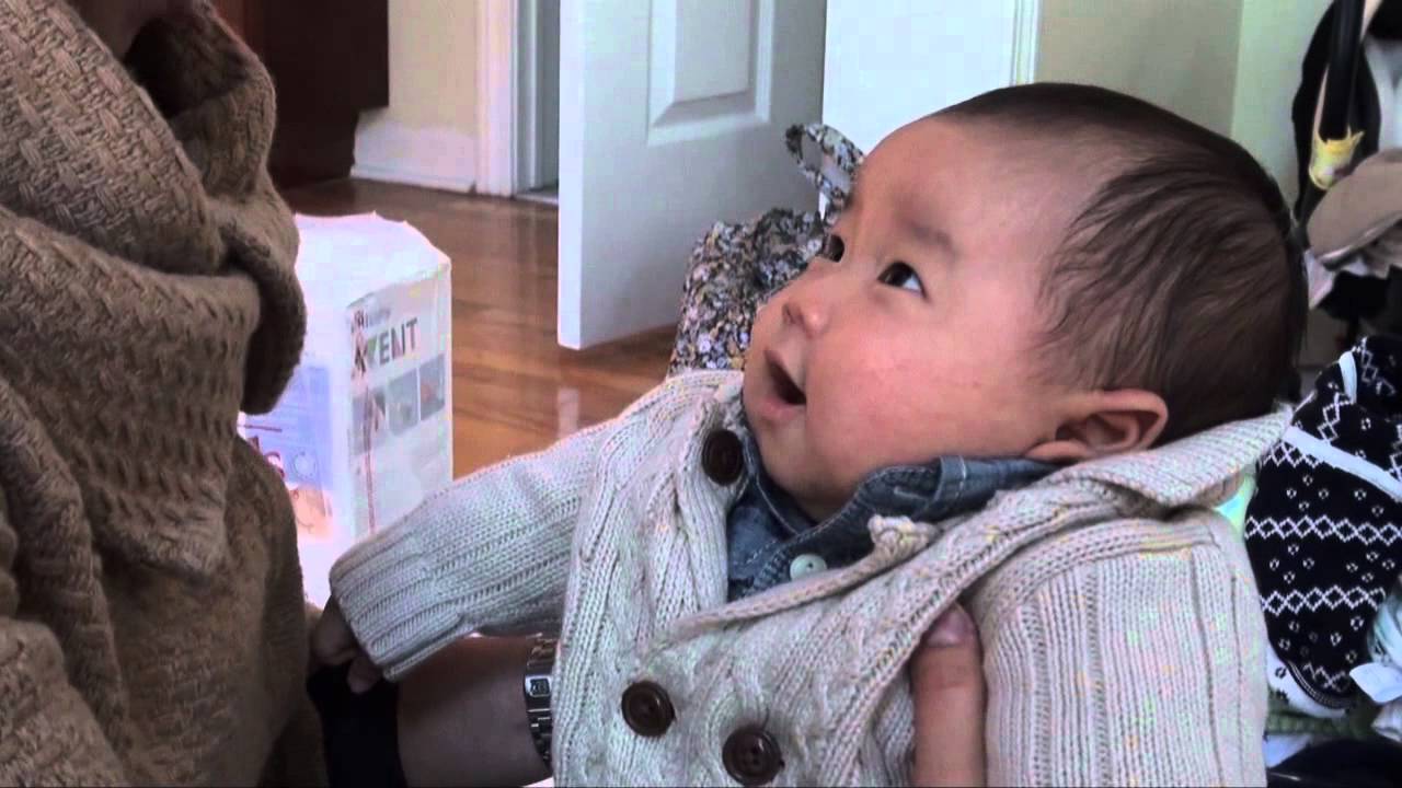 お母さんとおしゃべりをする赤ちゃん 生後62日目になりました Youtube