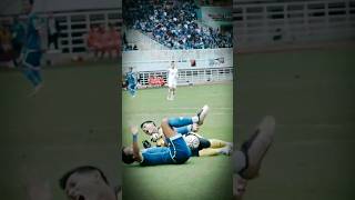Benturan Ezra Walian persib bobotoh vikingpersibclub tiktok liga1bri fyp
