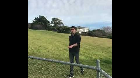 How to get over a fence with style (Original)