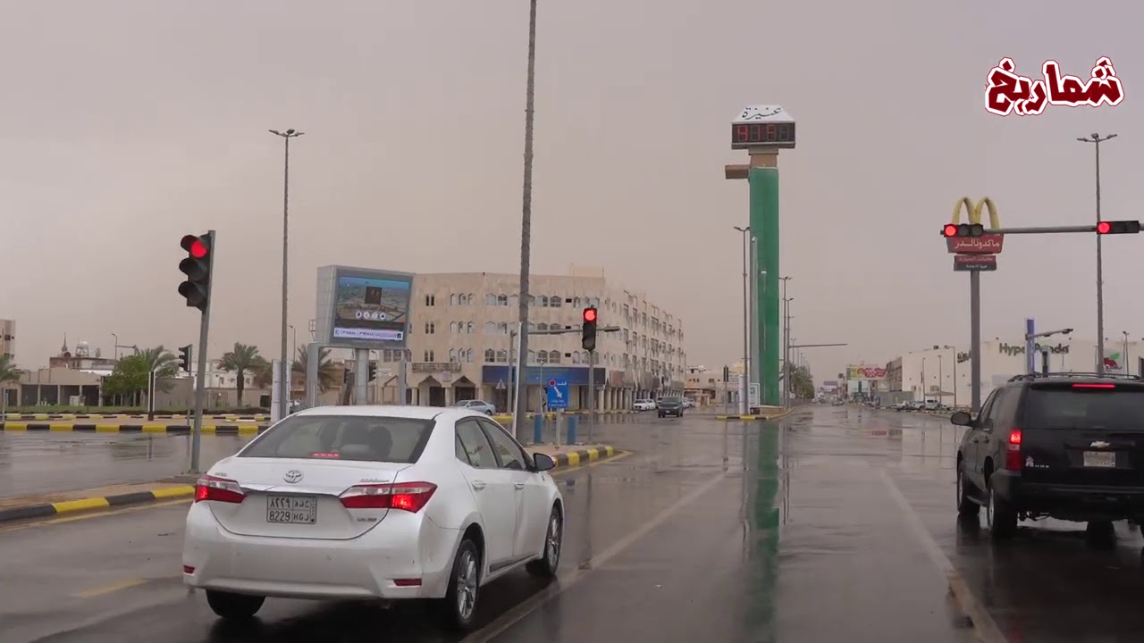 أمطار على عنيزة ظهر السبت 4 / 12 / 1441هـ
