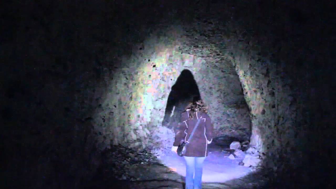 Exploring Chadwell Springs Chalk Mine. YouTube