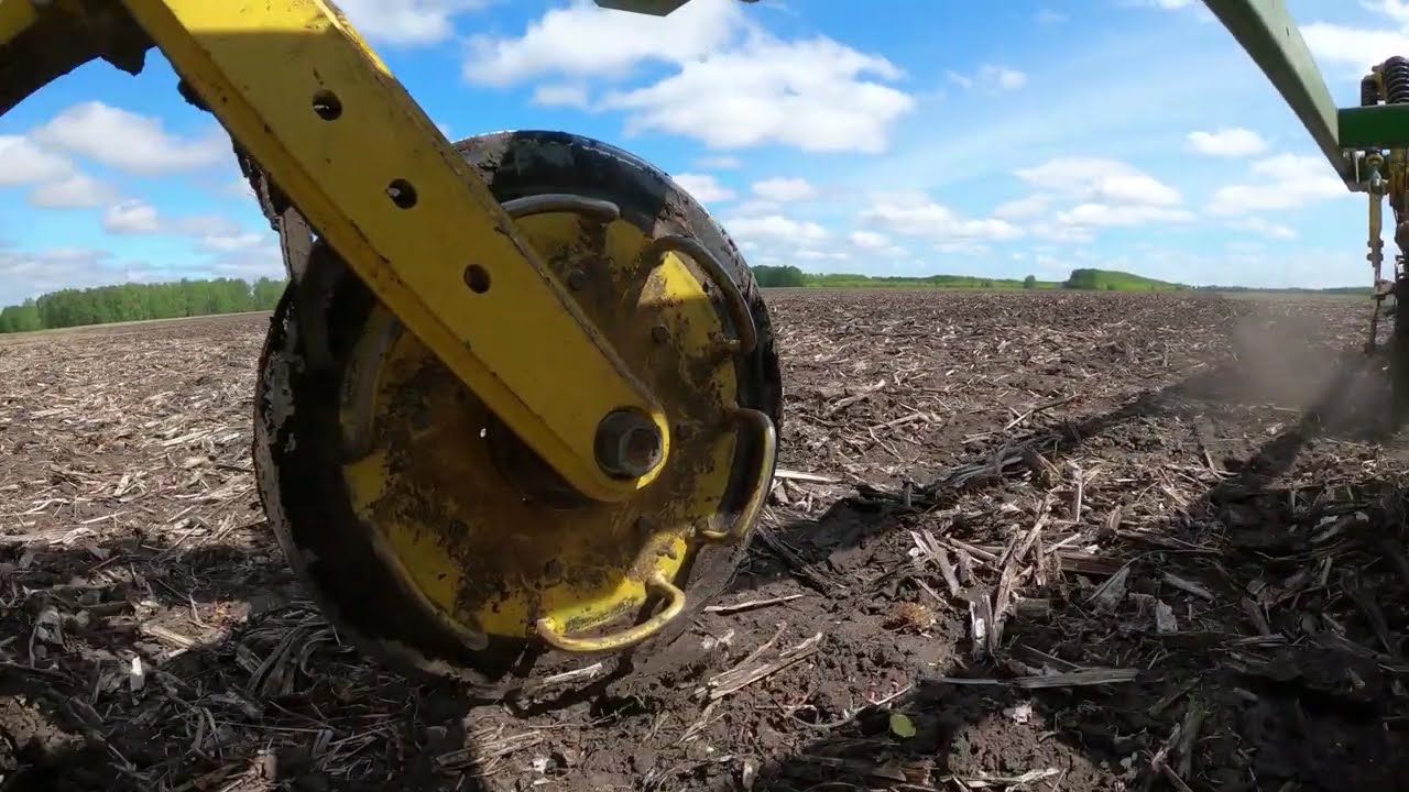 John Deere 730LL с анкерными сошниками АПК-Интех