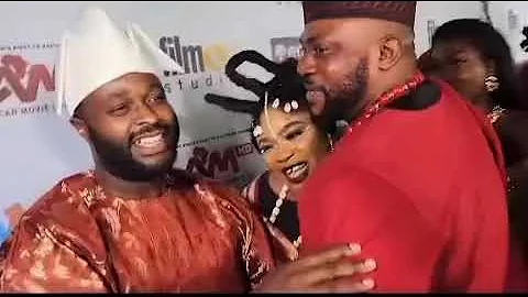 MOMENTS ODUNLADE ADEKOLA AND FEMI ADEBAYO HUGGED AT ODUNLADE ADEKOLA ORISA MOVIE PREMIERE
