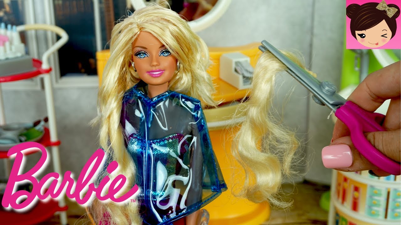 Cutting Barbies Hair in Toy Beauty Salon - Cut & Style 