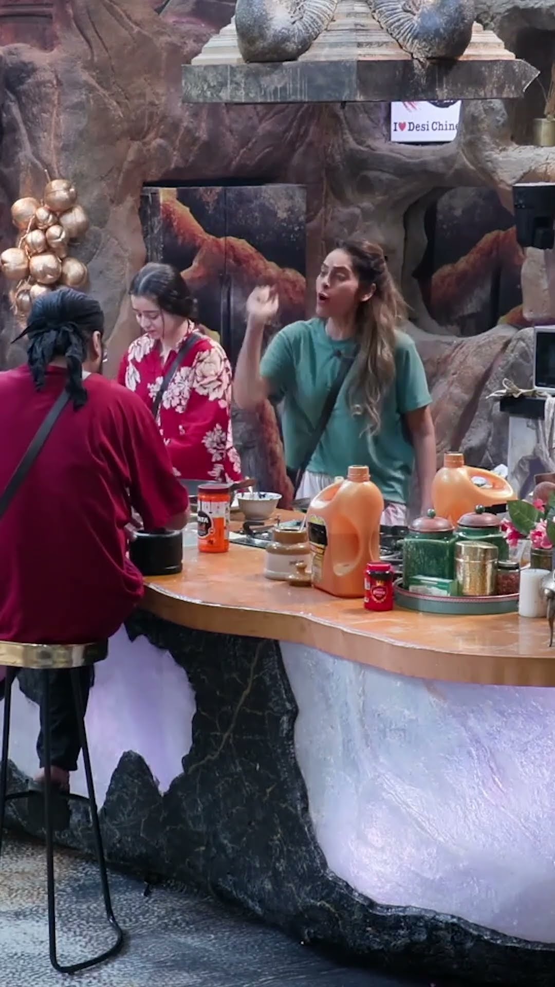 क्यों लड़ रहे हैं Vivian, Shilpa और Shrutika ? | Bigg Boss 18