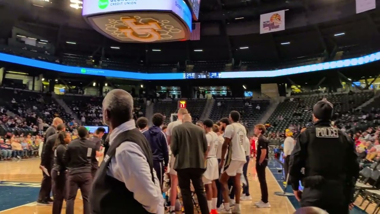 Pan of McCamish Pavilion during Georgia Tech vs Marist (12/16/2025)