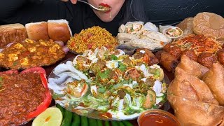 eating,dahi puri,momos,puri,cholay,pav,bhaji,samosa, chowmine, Manchurian,roll