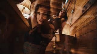 YA LEVIS - Nakati (Vidéo Valentin's day) LAURE COURTELLEMONT & SHERYL MURAKAMI