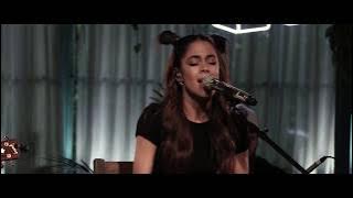 Tini - Oye (Live Session) | #TuMusicaHoyEsTini