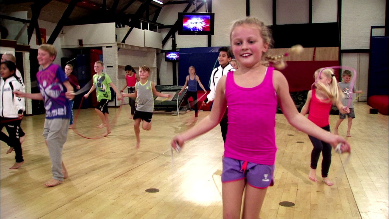 Sjippe - Fede Tricks med Flying Superkids (Sæson 2)