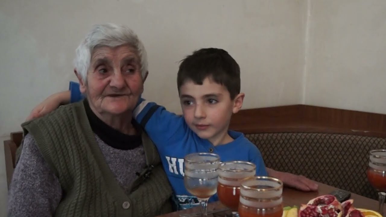 Երգող Քնար տատը Կարզախից իր հիվանդանալու մասին