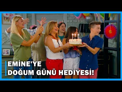 Romantik Hüseyin, Emine'ye Doğum Günü Hediyesi Aldı! - Çocuklar Duymasın 8.Bölüm