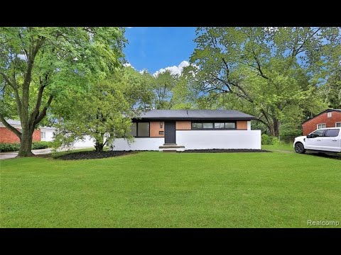 36720 N Schafer St, Clinton Township, MI home video tour