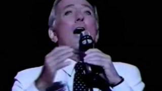 Andy Williams - Speak Softly Love (Live from Tokyo, Japan; 80's) Resimi