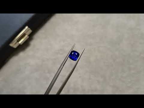 Royal blue sapphire in cushion cut 2.04 ct, Sri Lanka Video  № 2