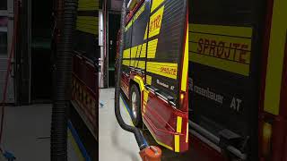 Slagelse Brand og Redning M2 kører til melding om Brand i træ, nytårsaften.