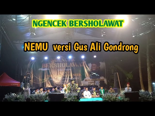 Nyanyi  Bareng  Gus Ali Gondrong Lagu 'NEMU ' class=