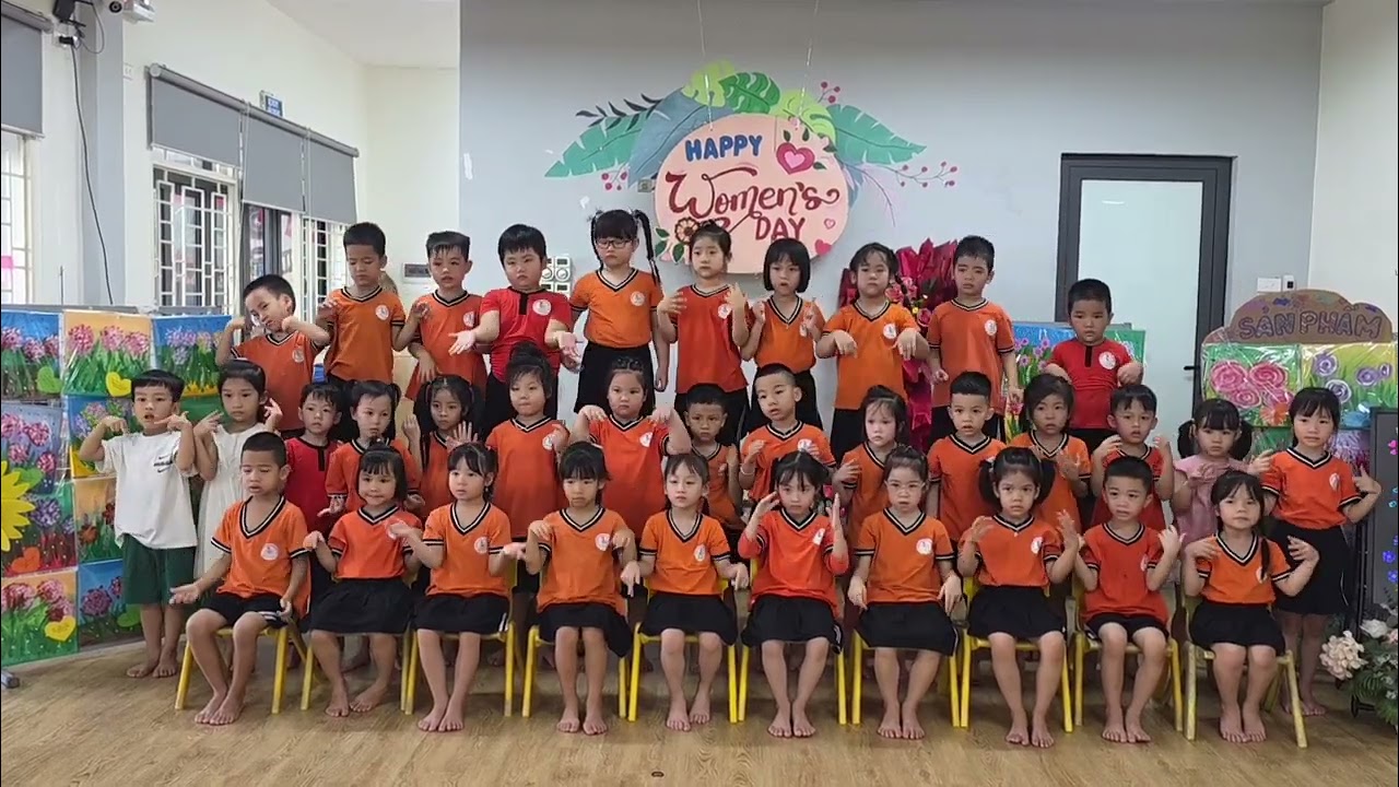 Bài vận động Thiên thần ở khắp nơi mẹ ơi lớp A3 năm học 2025-2026 