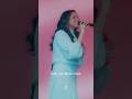 Jozyanne emociona em Altar de Adoração 🙏 Assista ao clipe completo!