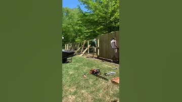 Time lapse privacy fence install
